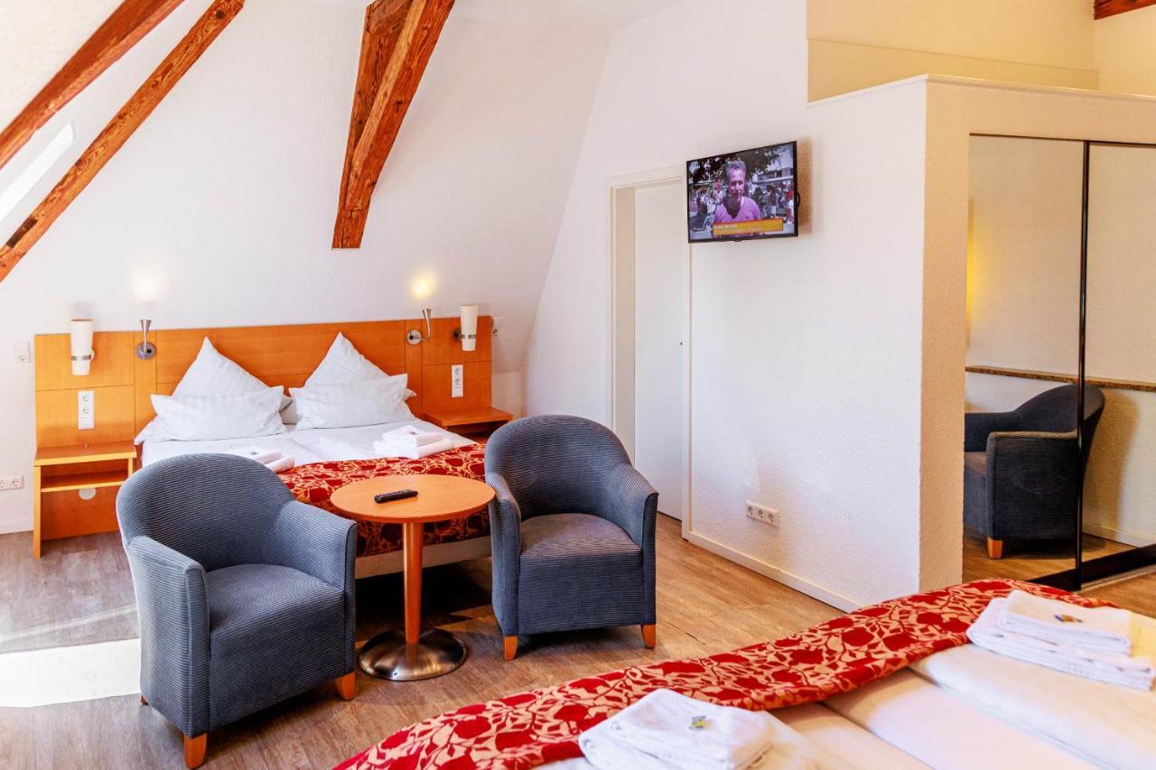 Bodensee-Hotel Kreuz อูลดิงเงน มึลโฮเฟิน ภายนอก รูปภาพ