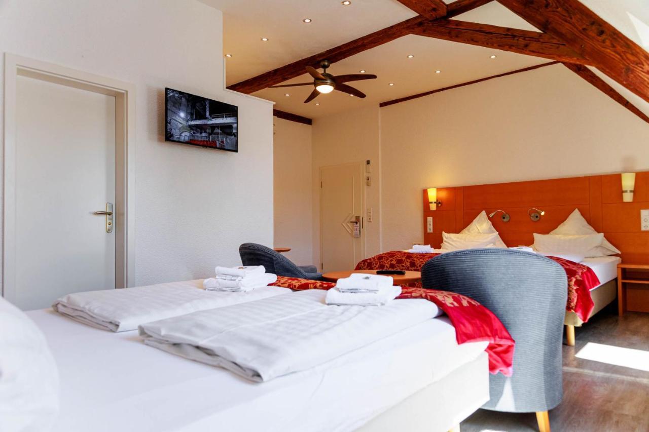 Bodensee-Hotel Kreuz อูลดิงเงน มึลโฮเฟิน ภายนอก รูปภาพ