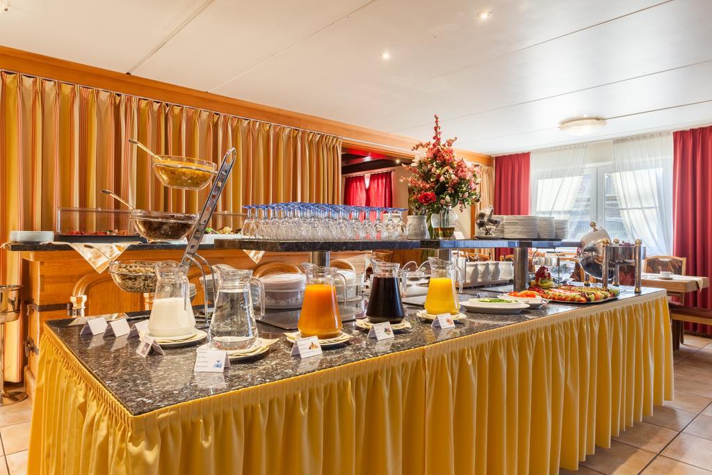 Bodensee-Hotel Kreuz อูลดิงเงน มึลโฮเฟิน ภายนอก รูปภาพ